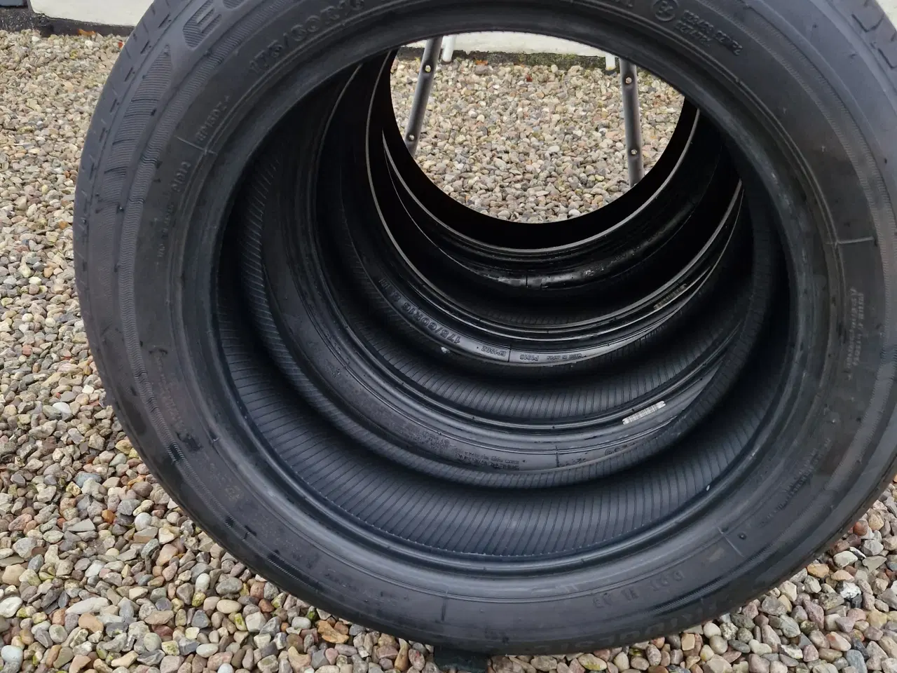 Billede 3 - 16" Sommerdæk Bridgestone 175/60R16 82H