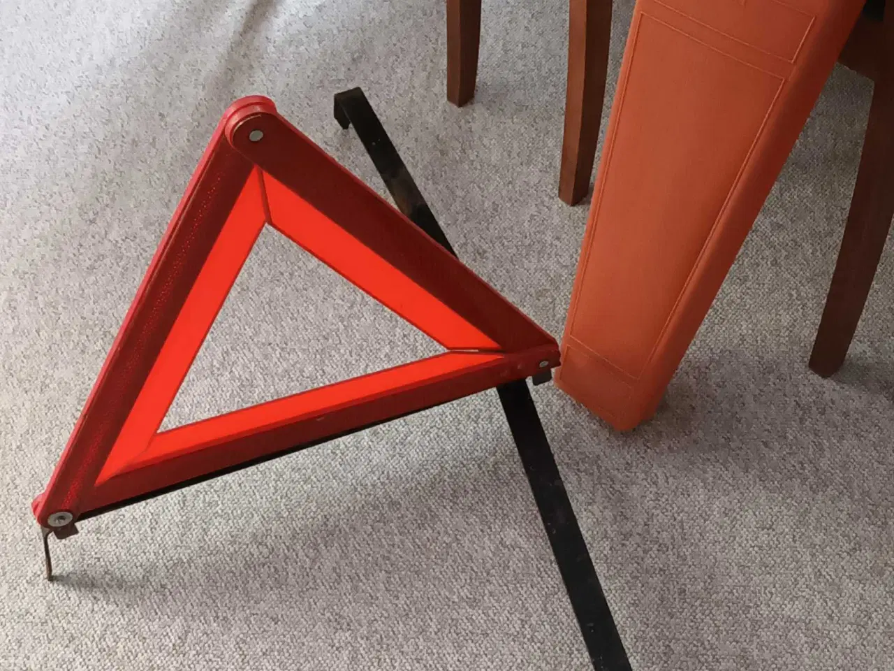 Billede 1 - Advarselstrekant 