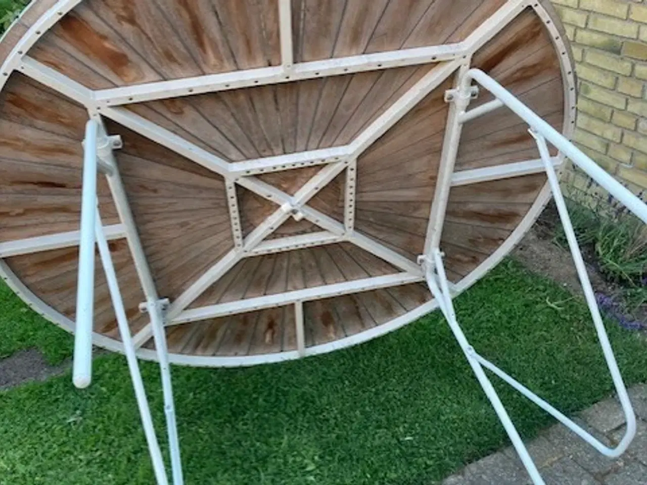Billede 4 - Havebord i teak, Ø 150