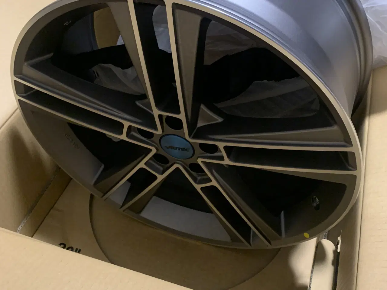 Billede 3 - 20” nye fælge 