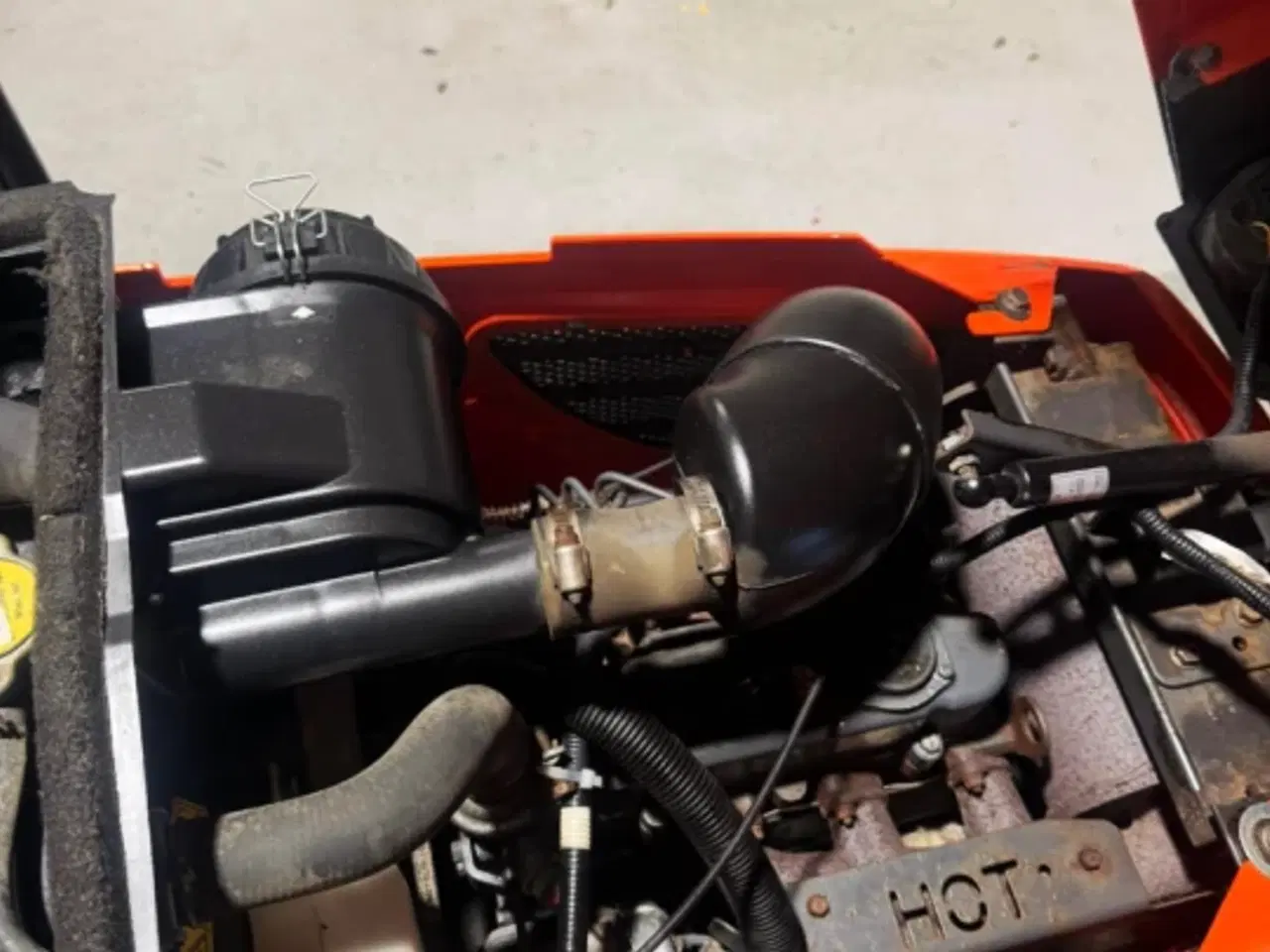 Billede 12 - Kubota 2350 minitraktor / 770 timer / vinterudstyr