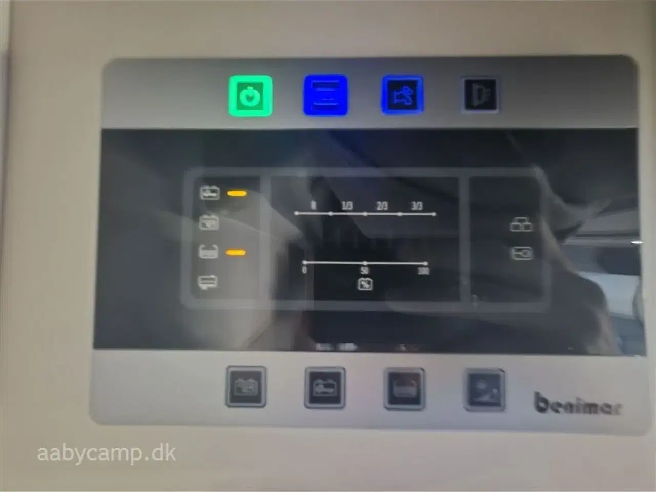 Billede 24 - 2022 - Benimar Tessoro 497   Nk pakke. Automatgear. solceller. Lithium batteri. Markise. cykelstativ. Queensbed. A/C.