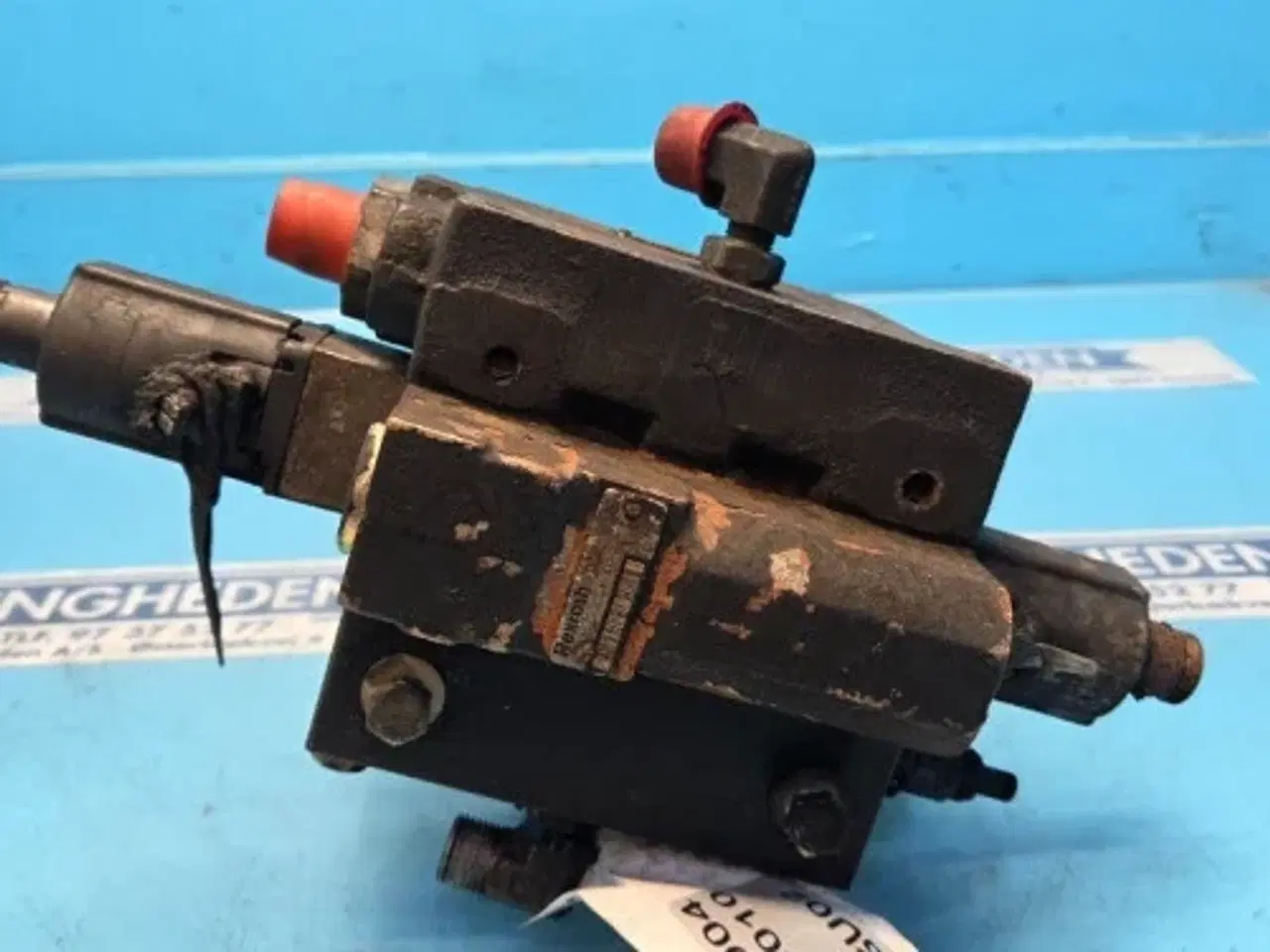 Billede 16 - Case 8010 Hydraulikventil 87313989