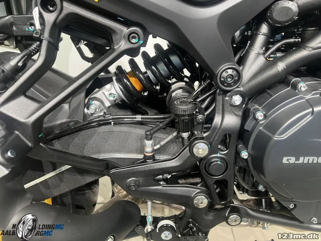 Billede 7 - QJ Motor SRT 900 SX Black