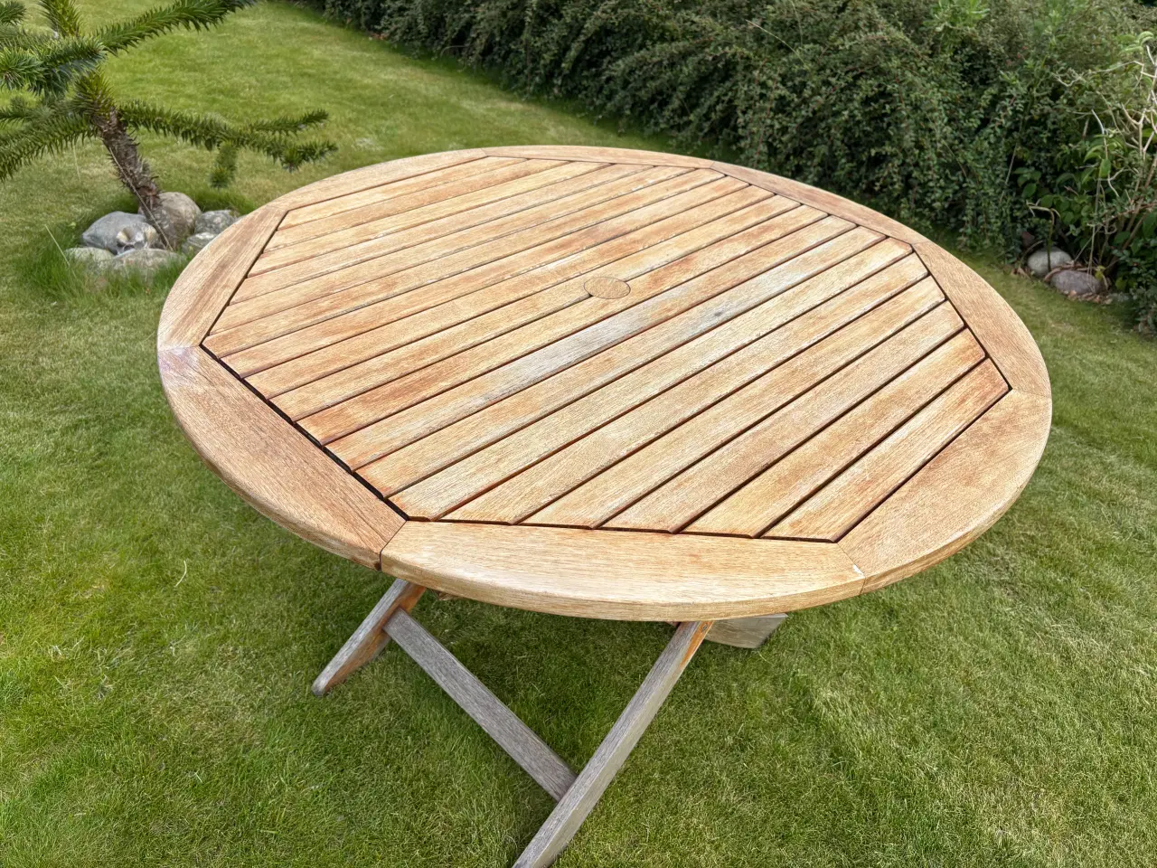 Billede 2 - Havebord 