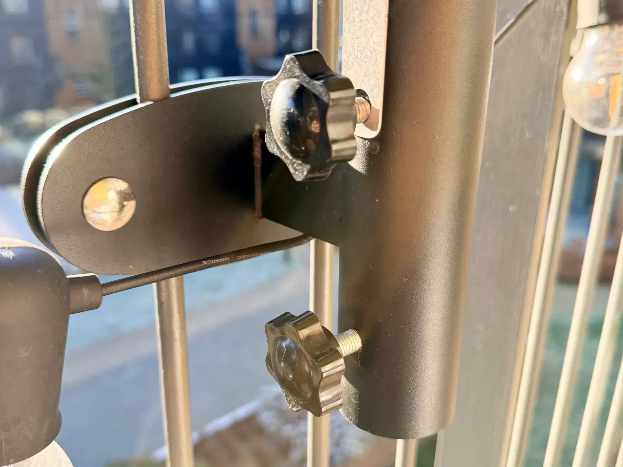 Billede 2 - Parasolbeslag til lodrette stænger