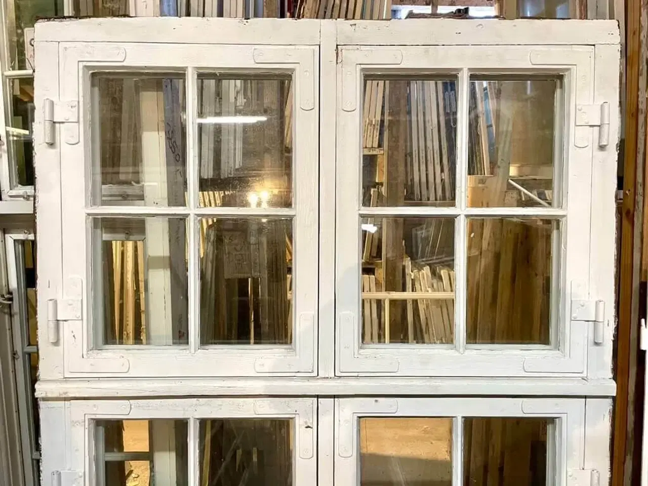 Billede 3 - Originalt, velholdt palævindue m. koblede rammer