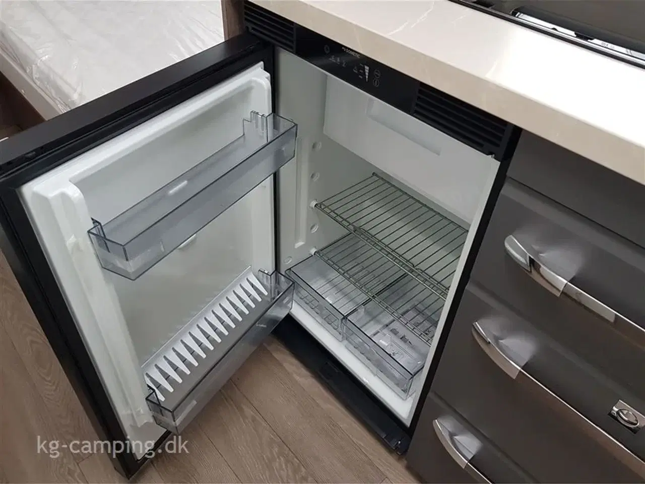 Billede 10 - 2024 - Hobby On Tour 460 DL   EFTERÅRSTILBUD nu nedsat med kr. 7.245,- | Populær rejsevogn med enkeltsenge. Kan opvejes til 1500 KG.