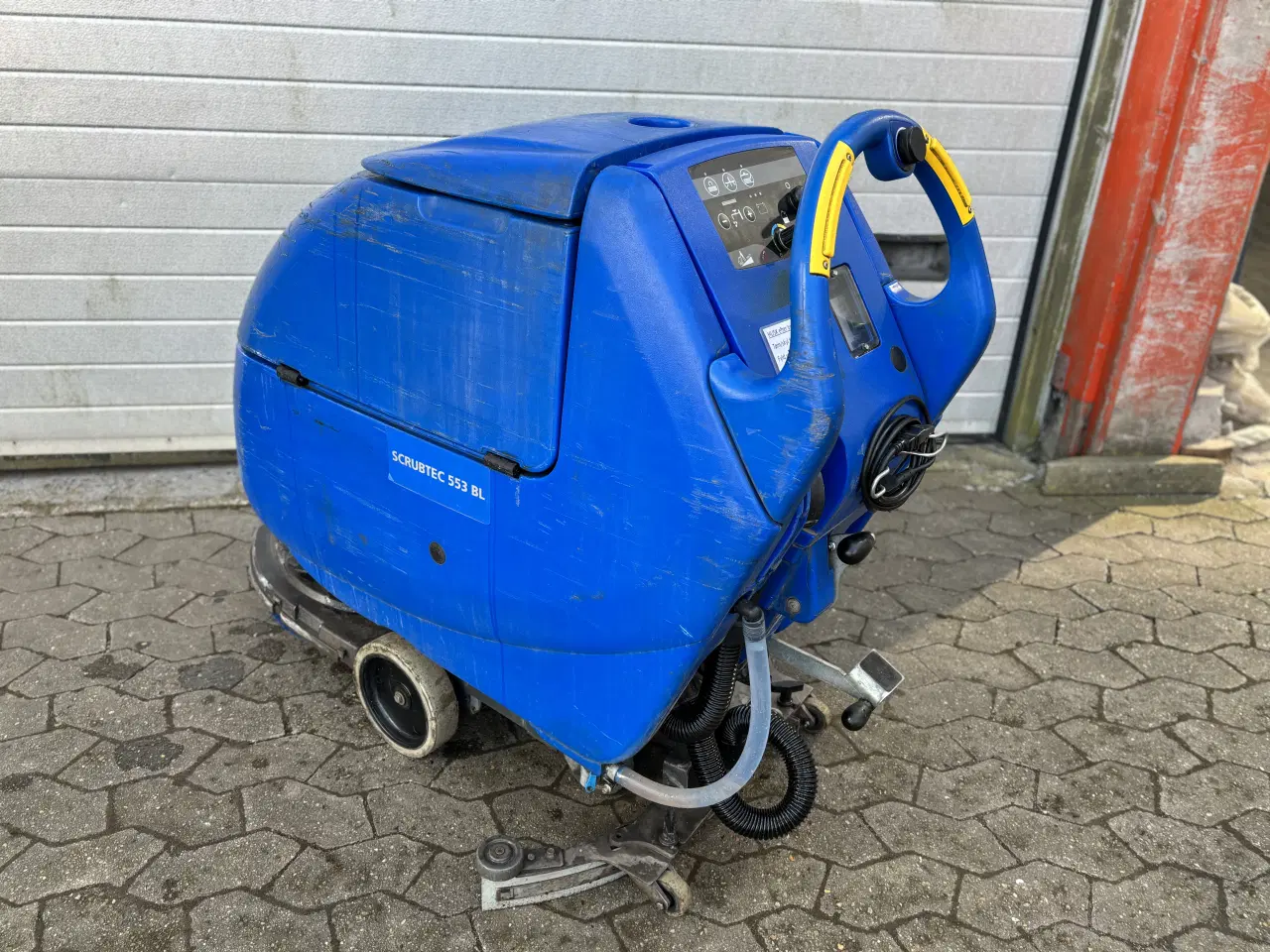 Billede 1 - Gulvvasker Nilfisk Scrubtec 553 BL Combi