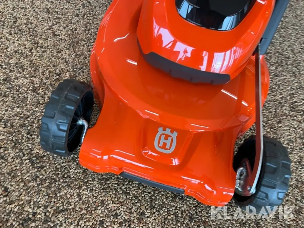 Billede 6 - Græsslåmaskine Husqvarna LC 247i