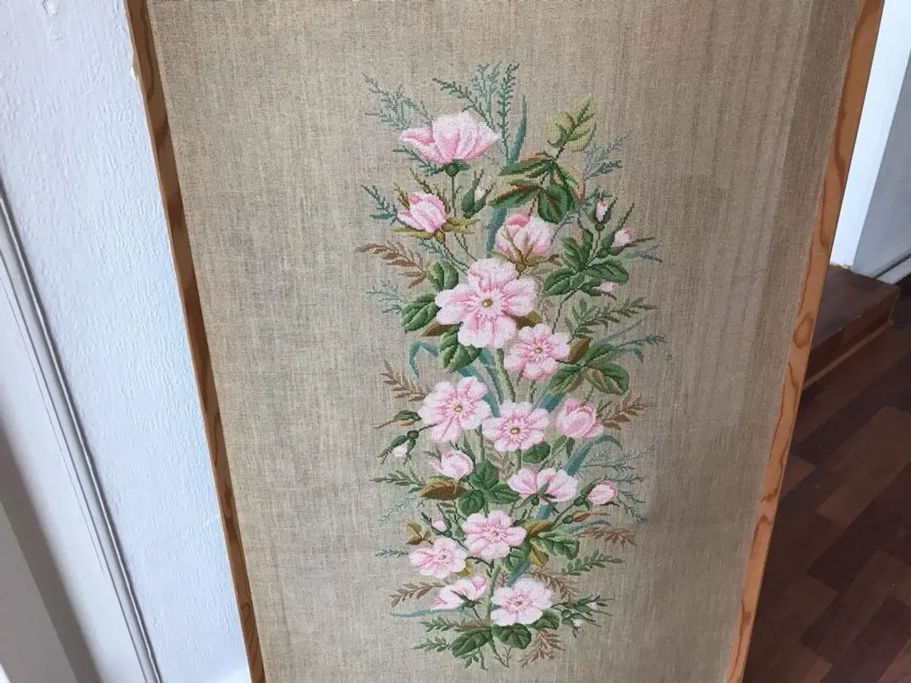 Billede 2 - Broderi/Stramaj - blomster motiv