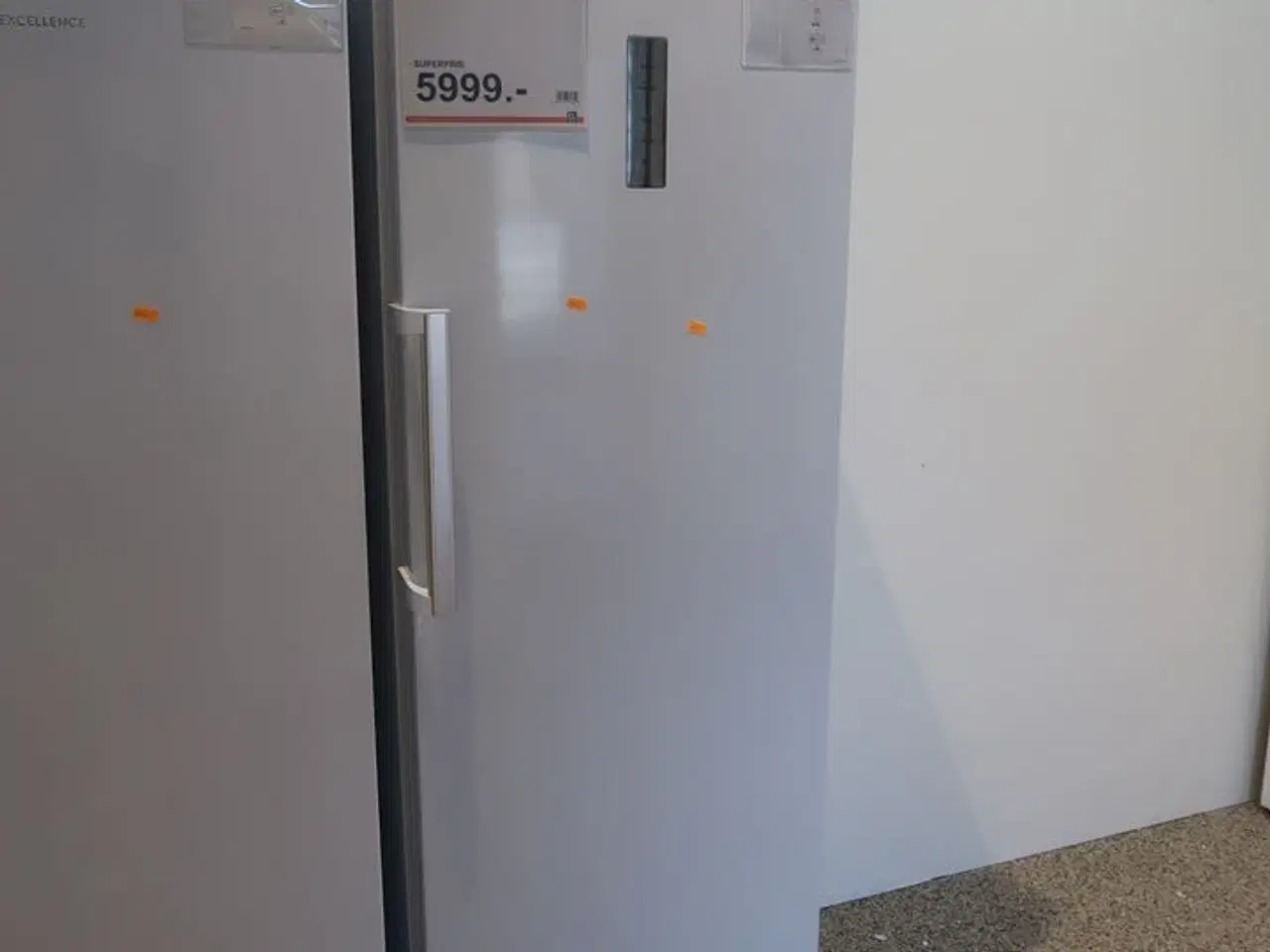 Billede 1 - Køleskab HISENSE RL481N4CWE