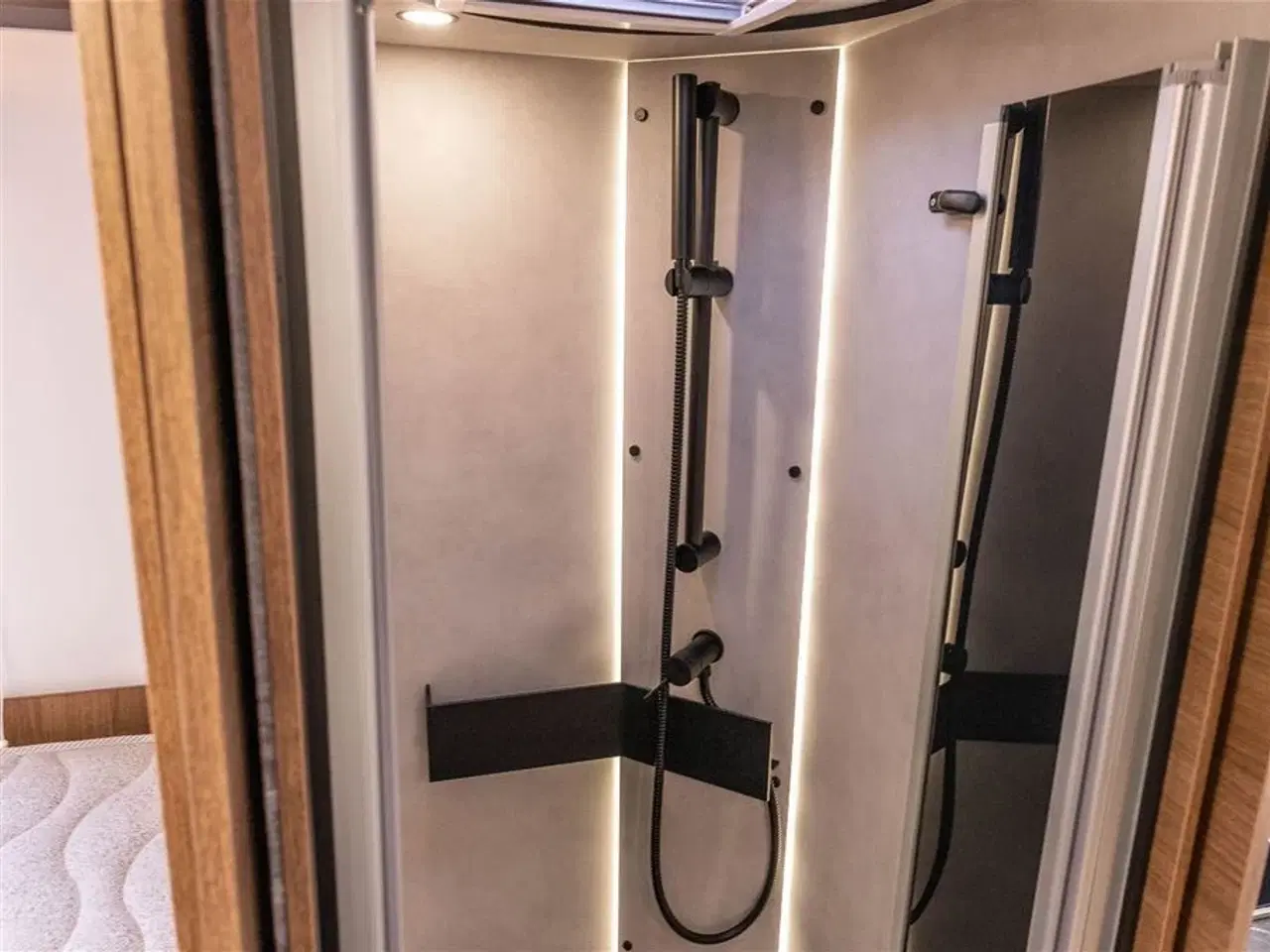 Billede 23 - 2026 - Benimar Mileo 268 Skandinavisk design og komfort året rundt