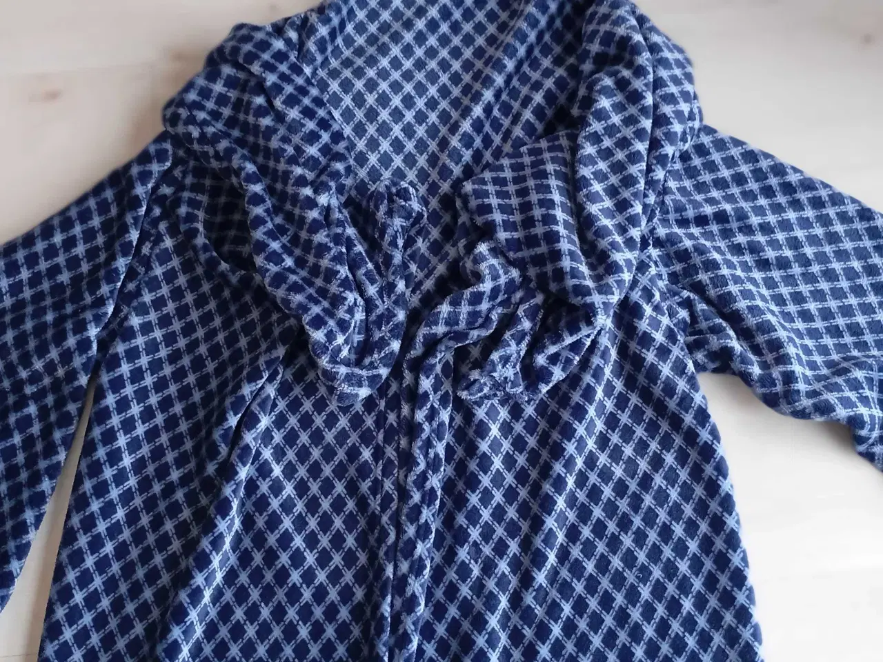 Billede 2 - Plaid. Hyggetæppe. Stort