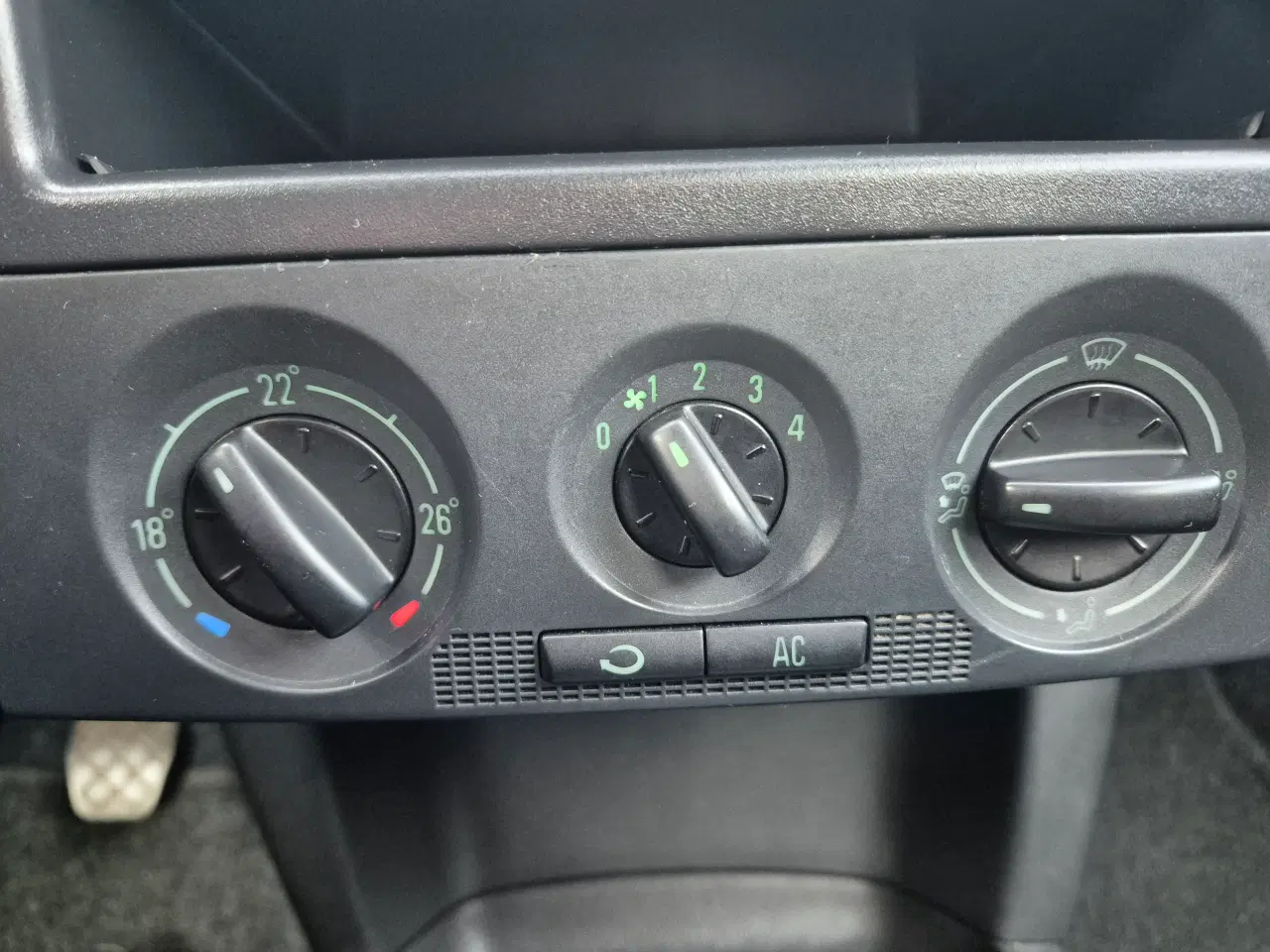 Billede 8 - Meget velholdt bil – kun 148.xxx km – kører som ny