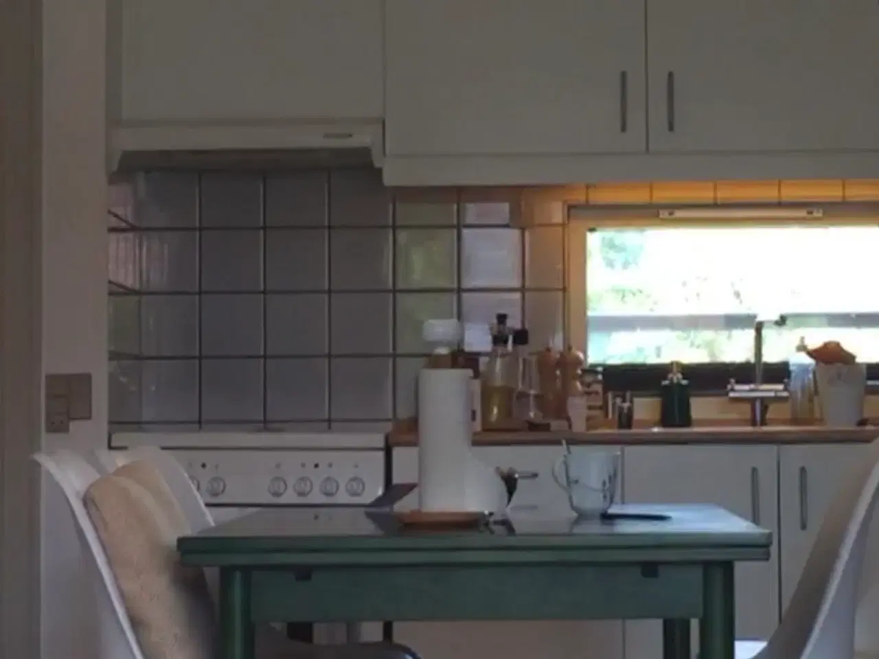 Billede 2 - Grønt bord med tillægsplade