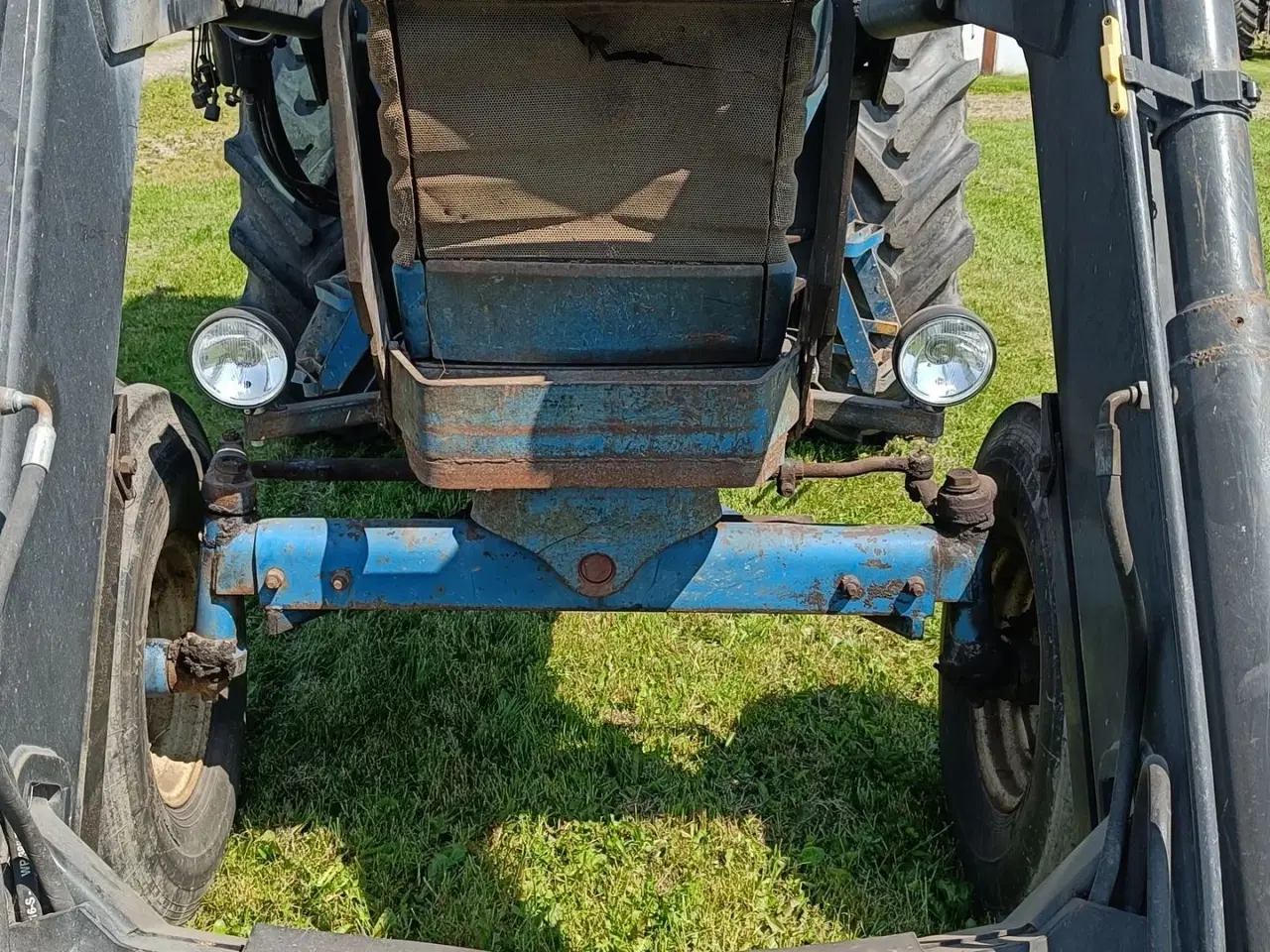 Billede 4 - Ford 8210 med frontlæsser