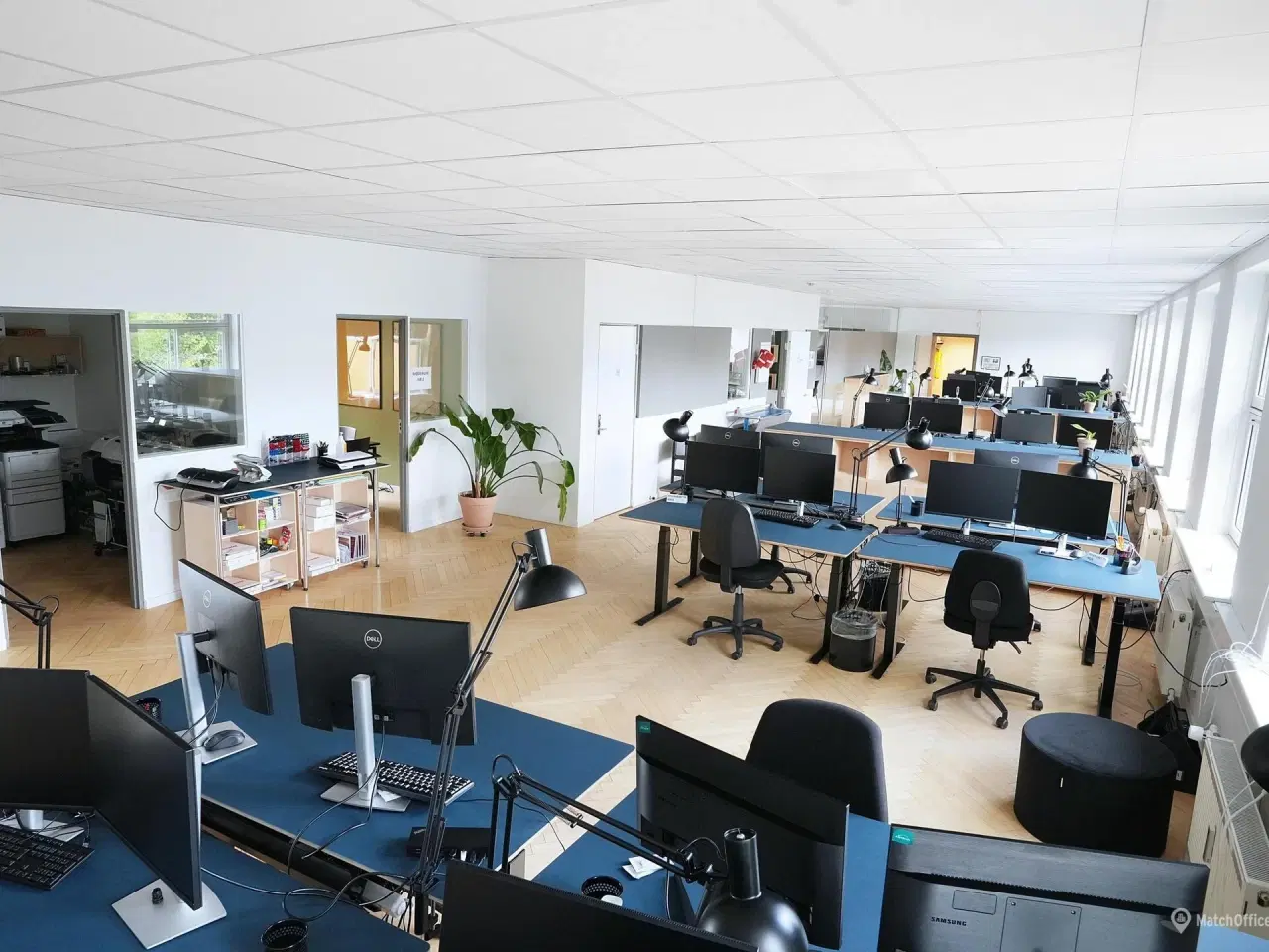 Billede 4 - Flotte og lyse kontorlokaler med en god beliggenhed centralt i Søborg.