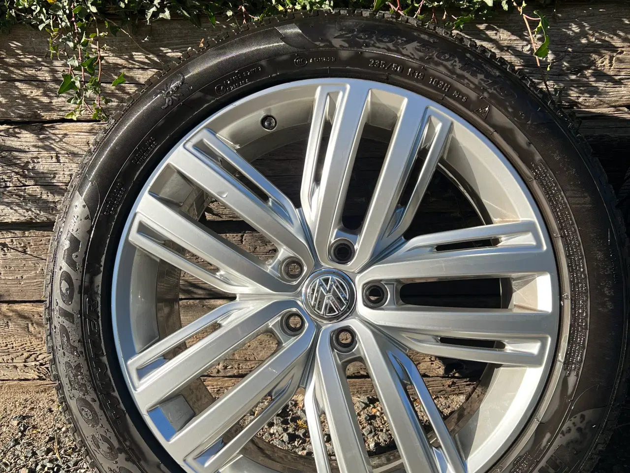 Billede 1 - VW Tiguan originale alufælge med vinterdæk
