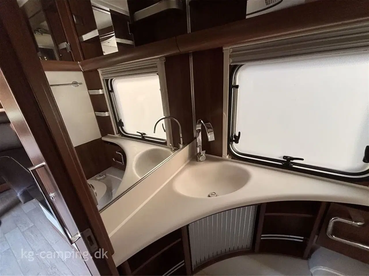 Billede 13 - 2016 - Fendt Brillant 650 TF   Lækker vogn med fritstående dobbeltseng