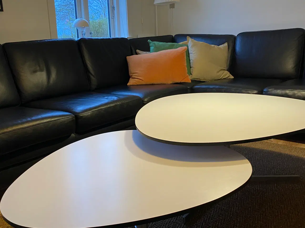 Billede 2 - Flotte ovale sofaborde hvid laminat