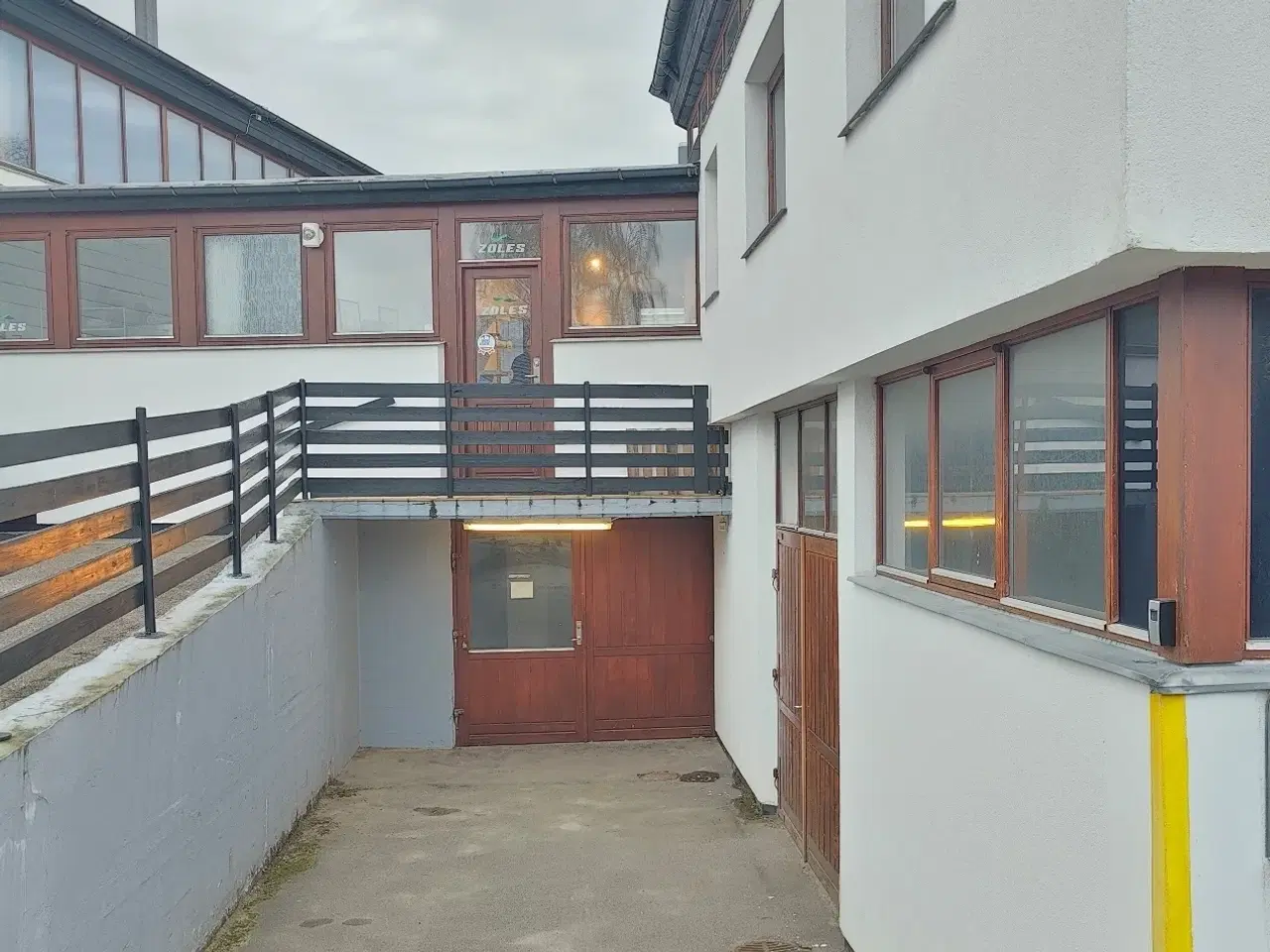 Billede 2 - Stort kælderrum med dagslys ledig fra 1/7/2022