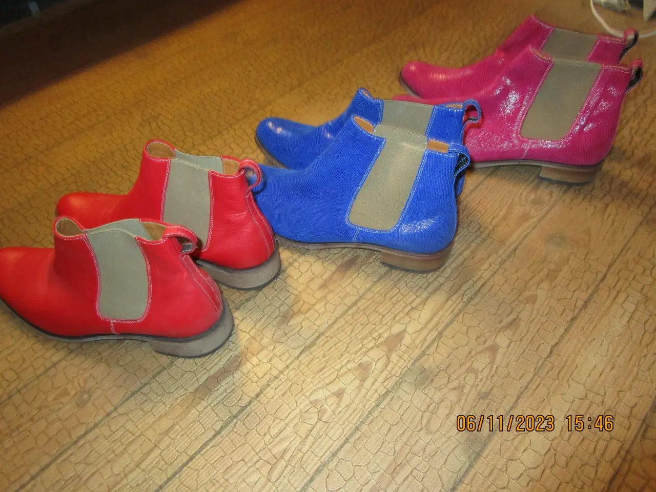 Billede 1 - 3 par helt nye Vera Gomma støvler str.40
