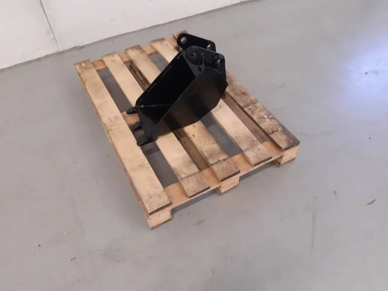 Billede 4 - [Other] Skovl til minigraver 2 stk