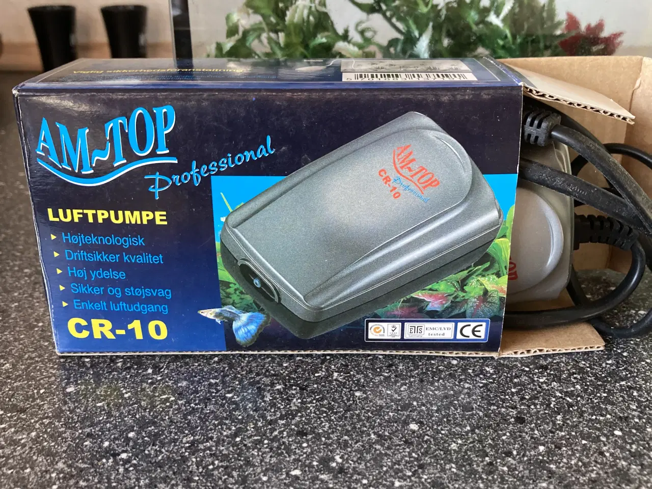 Billede 2 - Akvarie med tilbehør 