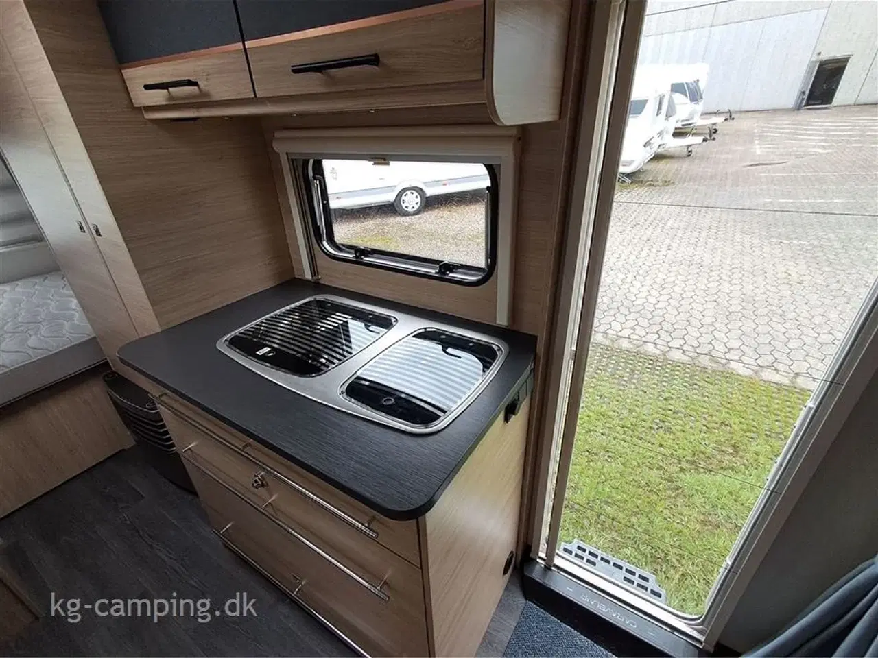 Billede 8 - 2022 - Caravelair ALBA 486 style   Velholdt familievogn med 2 køjer fuldautomatisk mover og posemarkise