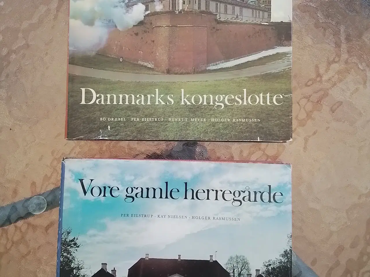 Billede 1 - Bog "Danmarks kongeslotte" m.fl.