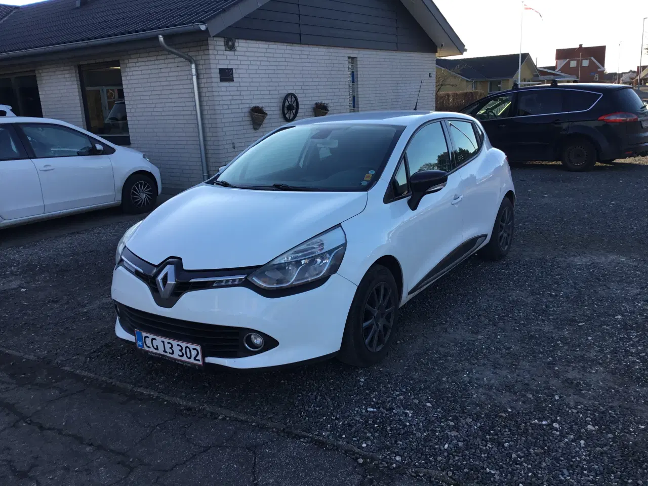 Billede 2 - Renault clio 1.5 dci 5 døre aft.træk hvid 