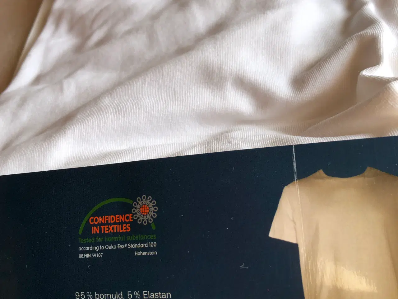 Billede 1 - Ny hvid t shirt nedsat