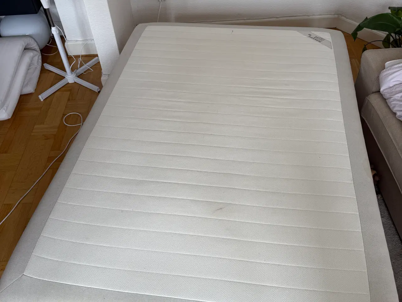 Billede 1 - Seng Ikea
