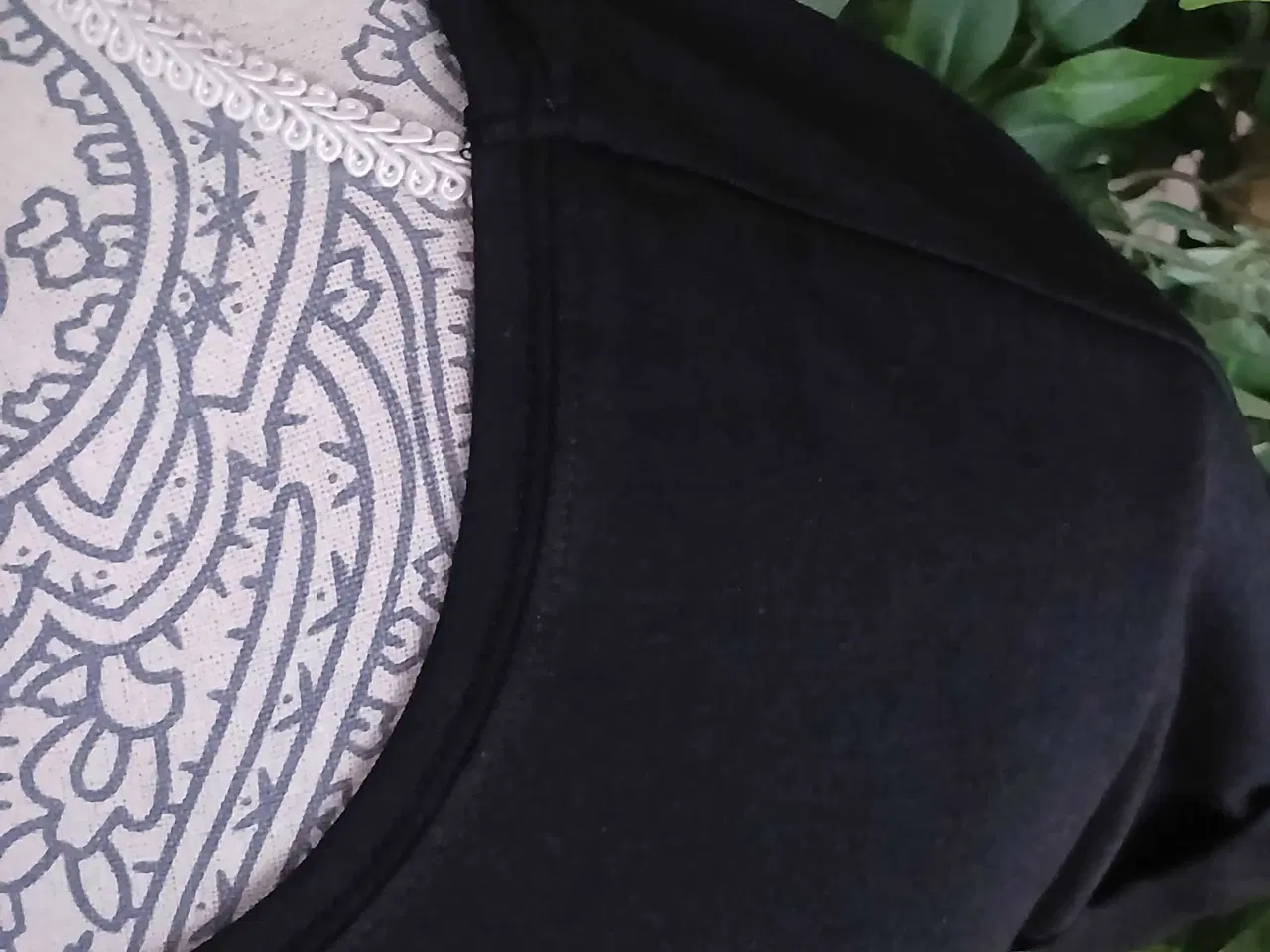 Billede 3 - Top. Only. Small/36