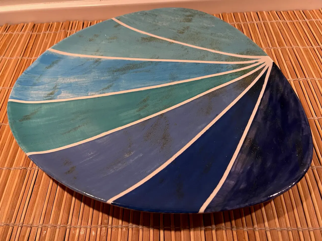 Billede 3 - Smukt unika fad i havets farver – Signeret NJ 