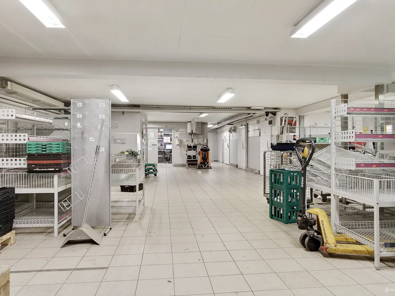 Billede 9 - Flot butik, nabo til Superbrugsen - Bemærk prisen!