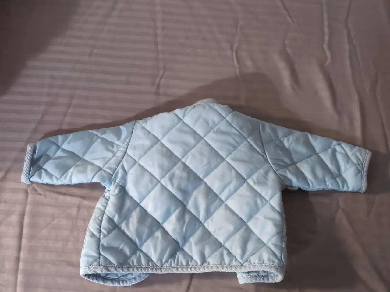 Billede 2 - Name it lyseblå jakke, størrelse 68