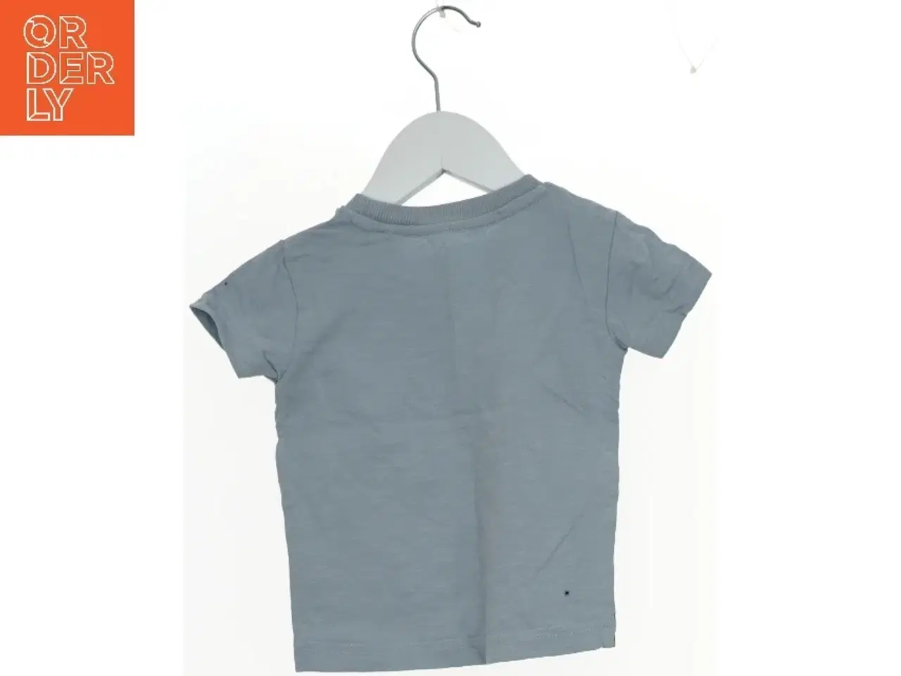 Billede 2 - T-shirt med motiver fra Next (str. 74)