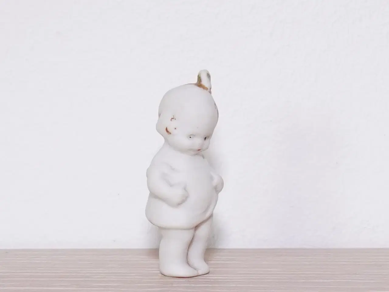 Billede 6 - Antik miniature Hertwig bisque dukke