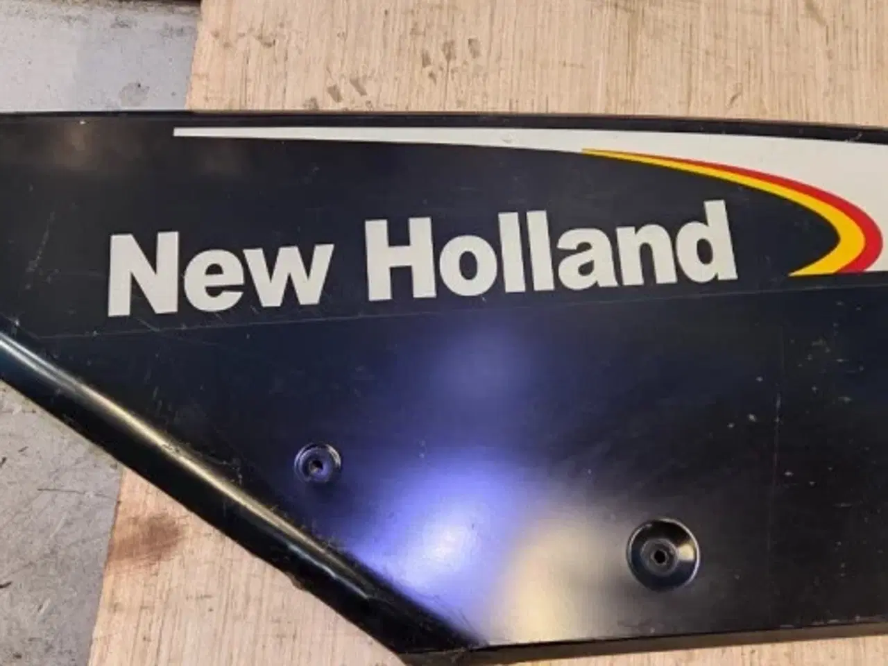 Billede 12 - New Holland TM190 Sideskærm R. 82020018