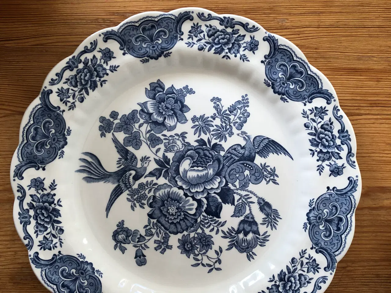 Billede 3 - Fad og 2 desserttallerkner