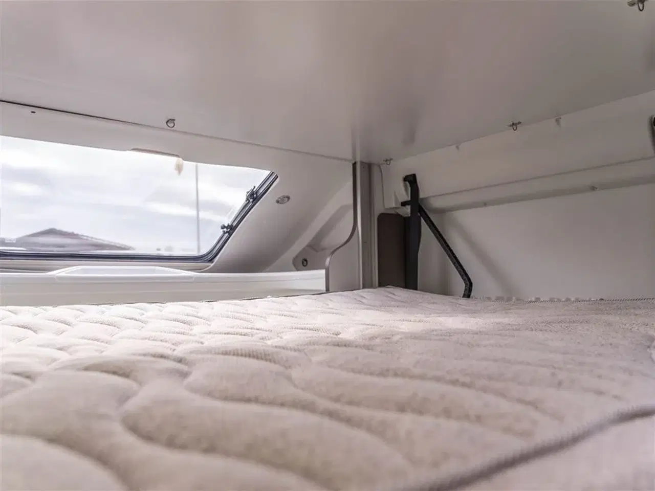 Billede 52 - 2025 - Benimar Tessoro 463 NK   Populær enkeltsengscamper