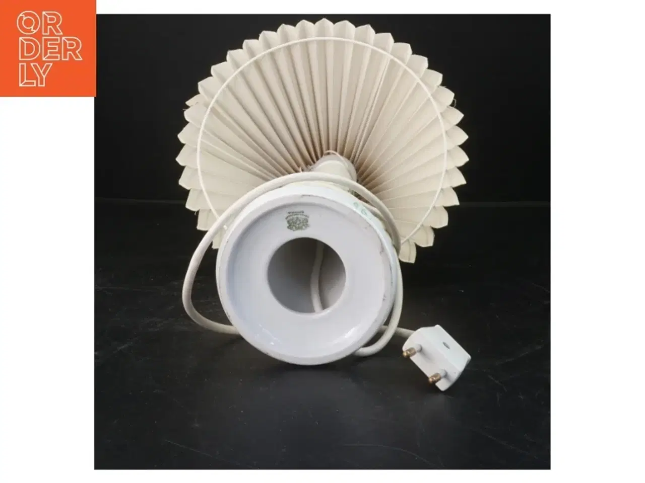 Billede 2 - Retro bordlampe med folde lampeskærm (str. 38x26 cm)