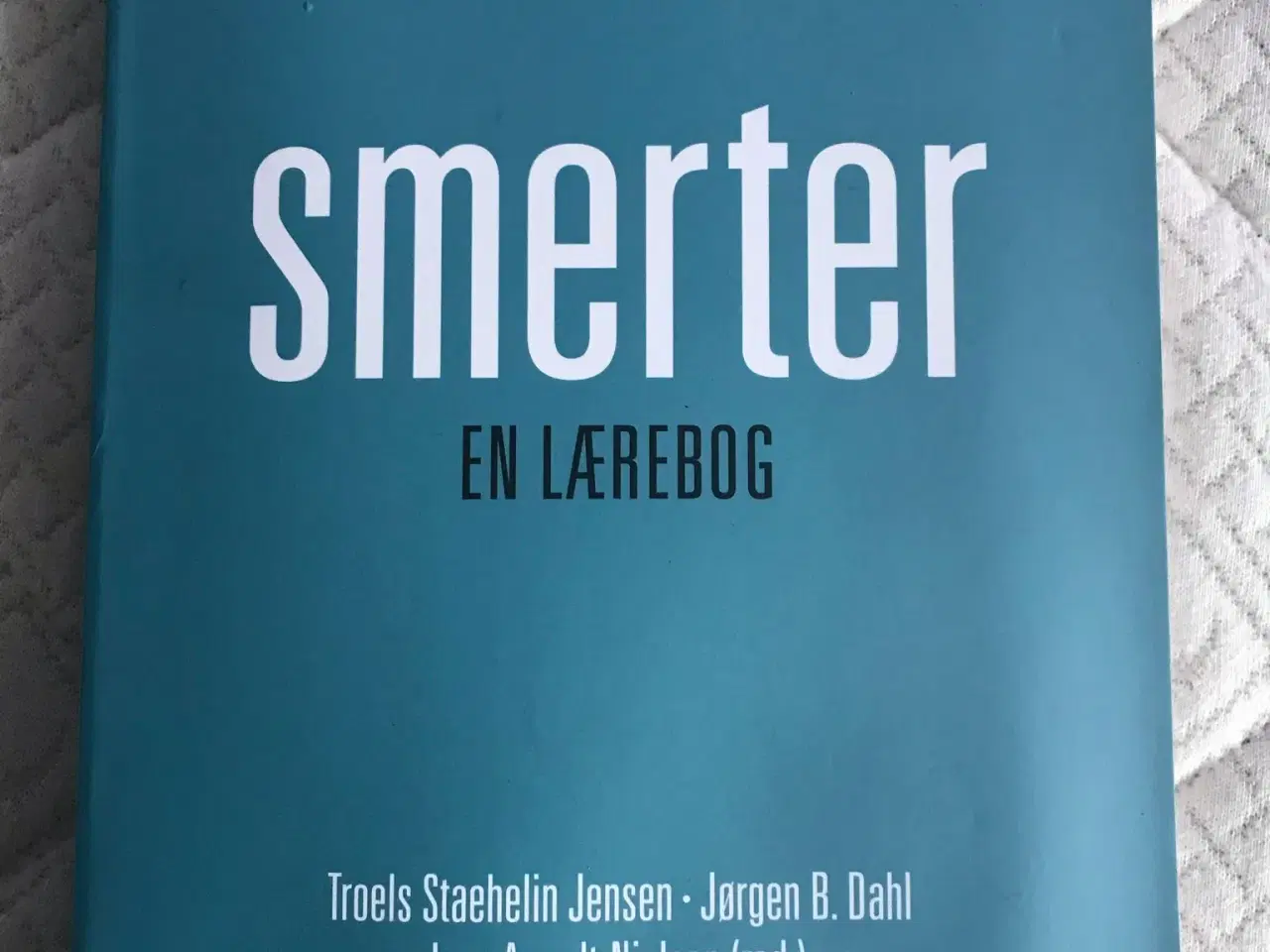 Billede 1 - Smerter en lærebog