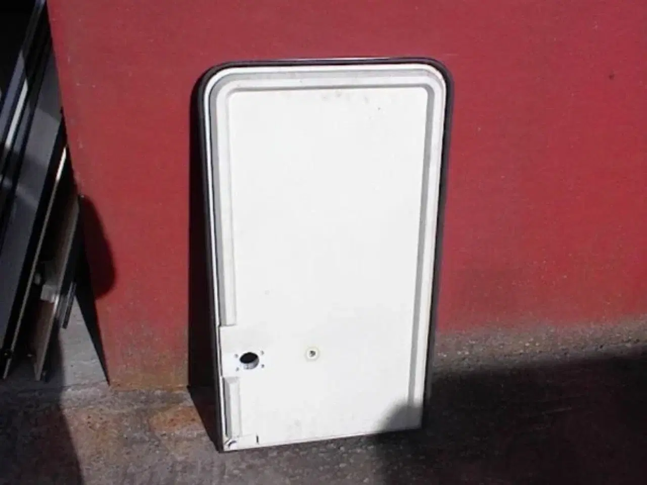 Billede 2 -   Dør Øverst