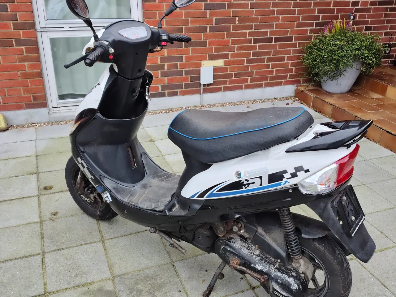 Billede 3 - VGA digita (stor knallert)