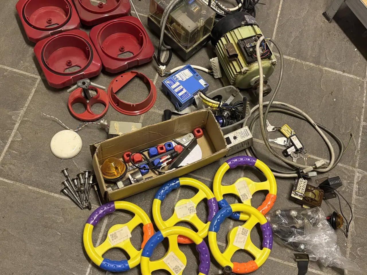 Billede 14 - Dele til Vippedyr, slikautomater og spillemaskiner