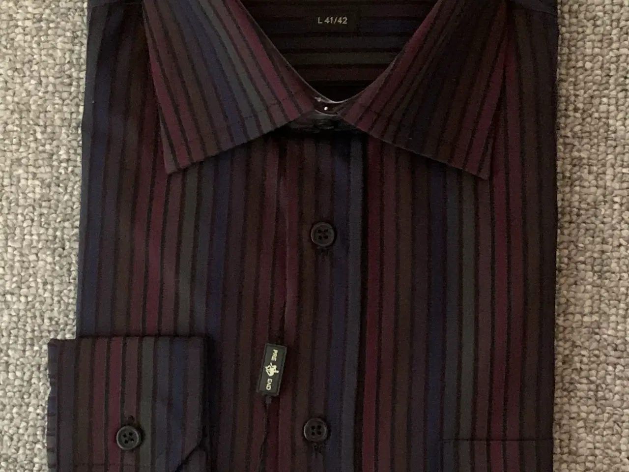 Billede 1 - Skjorte Pre End L 41/42, lange ærmer - NY