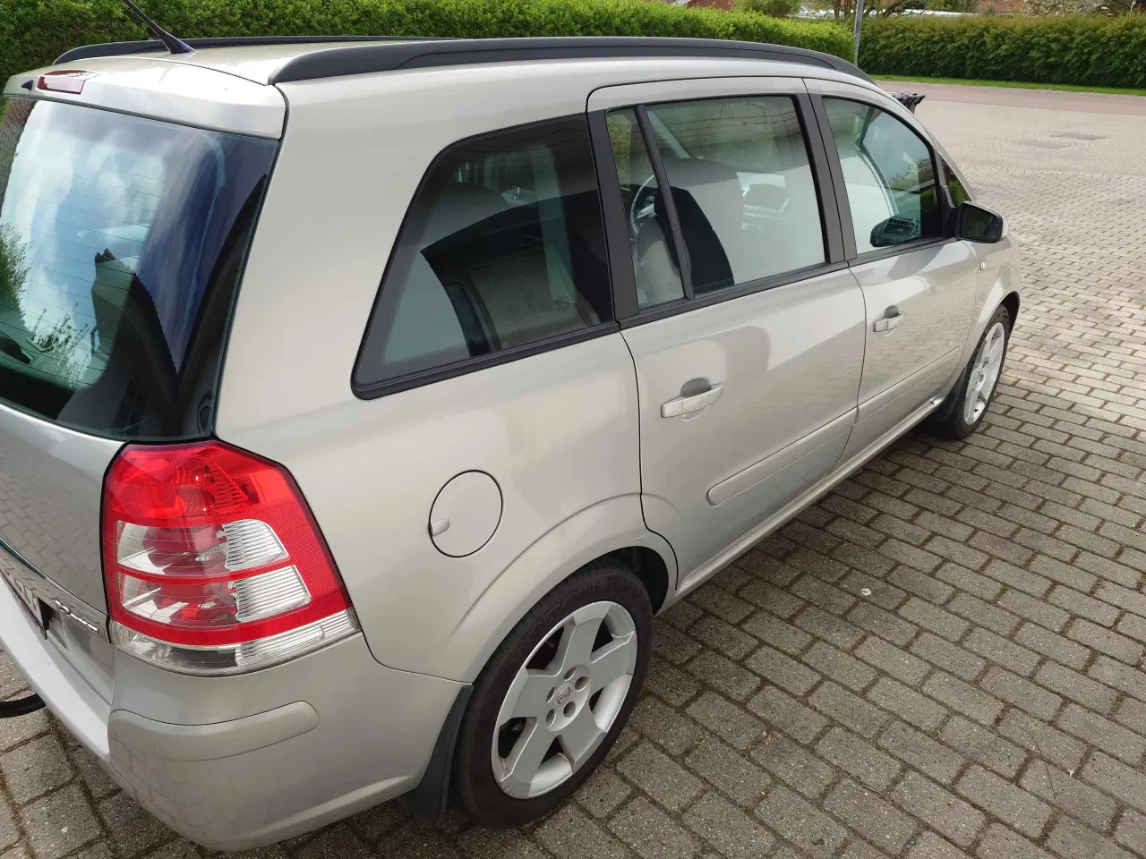 Billede 3 - Opel Zafira 2,2. Årg 08